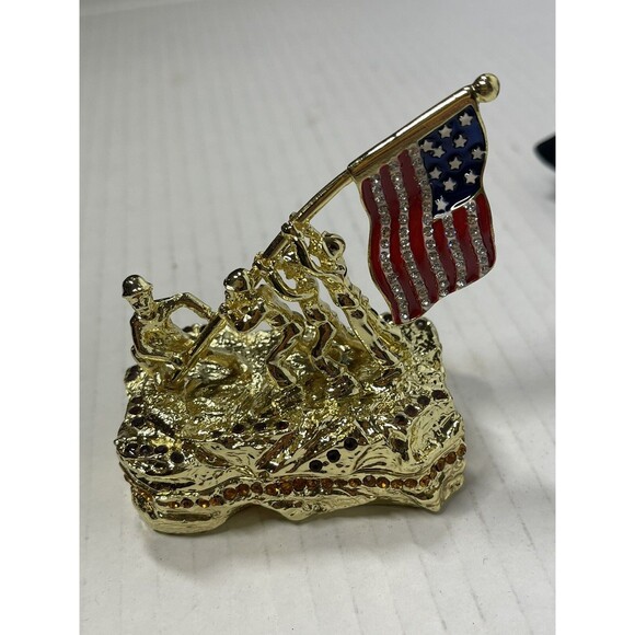 New Art Form Raising The Flag Mount Suribachi Iwo Jima Rhinestone Trinket Box 3" - Picture 3 of 8
